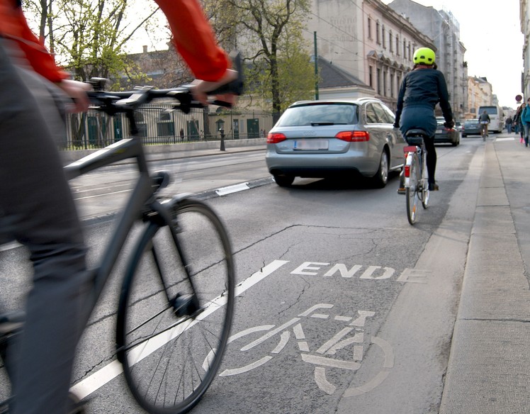 Radweg-Ende – Wem gehört die Straße